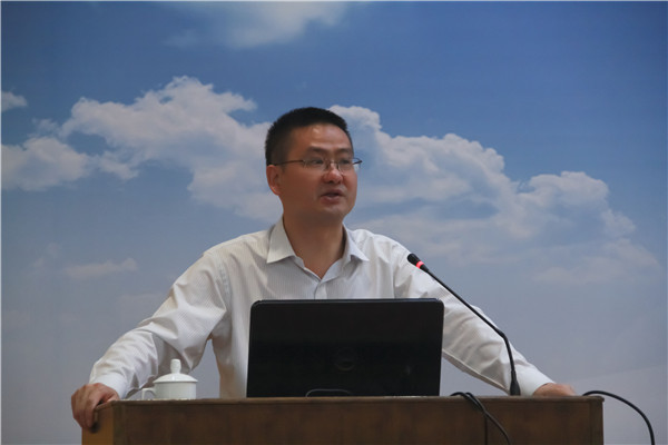 1463972750129422.jpg 湖北经济学院领导致欢迎辞.jpg