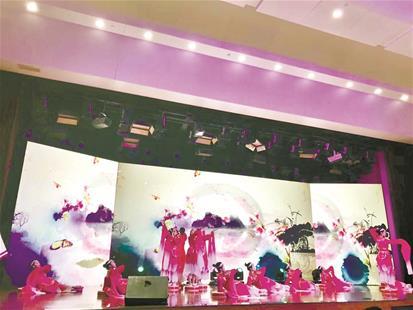 百舸争流正青春，首届黄家湖龙舟文化节昨日正式启动